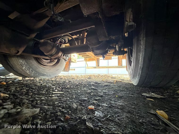 image for item YA5517 2005 Wabash DVCVHPC dry van trailer