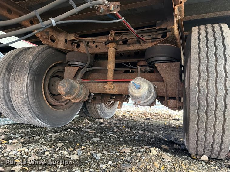 image for item YA5517 2005 Wabash DVCVHPC dry van trailer