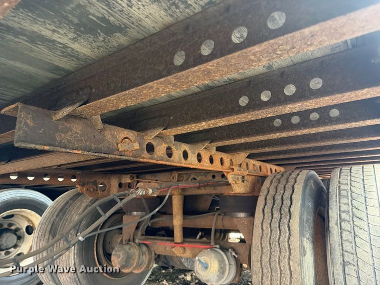 image for item YA5517 2005 Wabash DVCVHPC dry van trailer