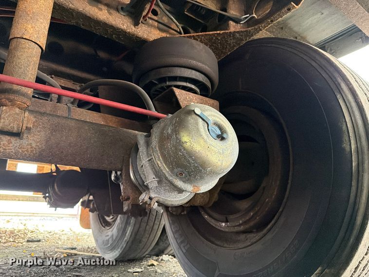 image for item YA5517 2005 Wabash DVCVHPC dry van trailer
