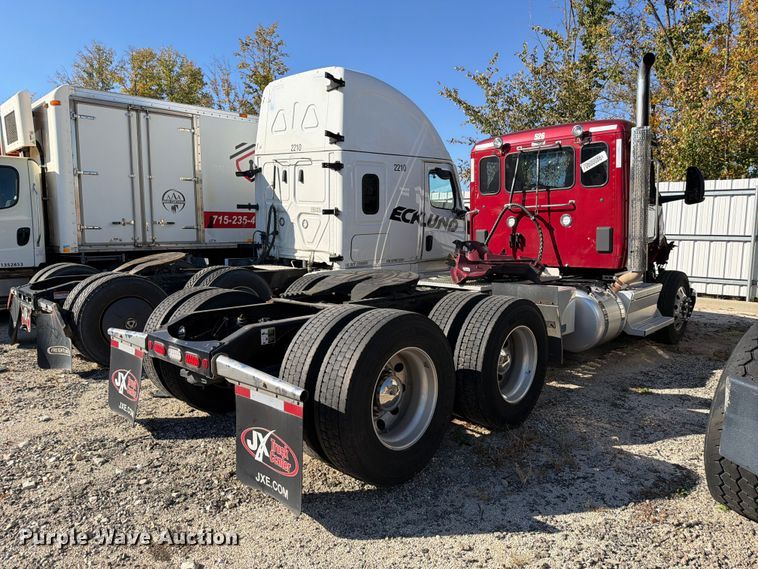 image for item YA5544 2023 Peterbilt 579 semi truck