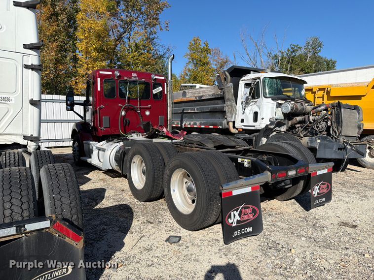 image for item YA5544 2023 Peterbilt 579 semi truck