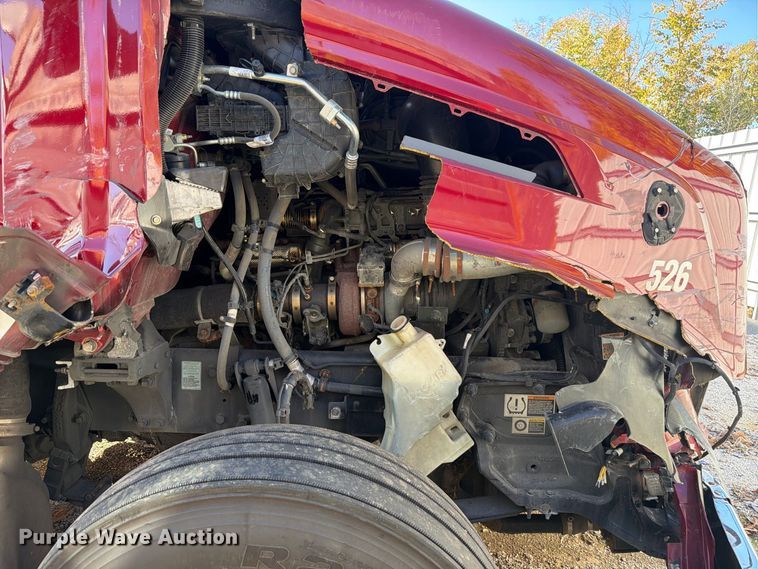 image for item YA5544 2023 Peterbilt 579 semi truck