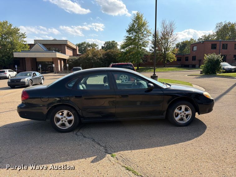 image for item DT3064 2003 Ford Taurus 