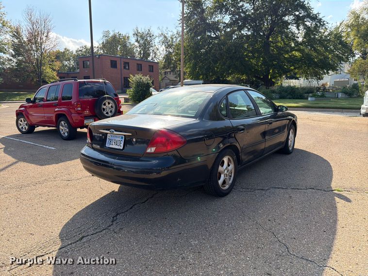 image for item DT3064 2003 Ford Taurus 