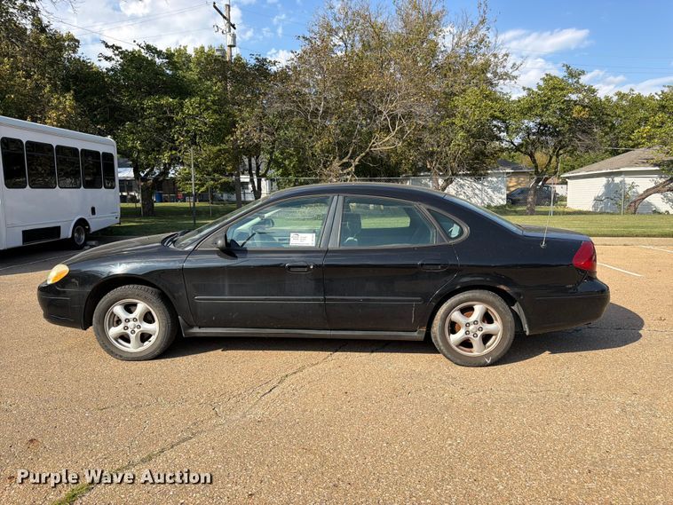 image for item DT3064 2003 Ford Taurus 