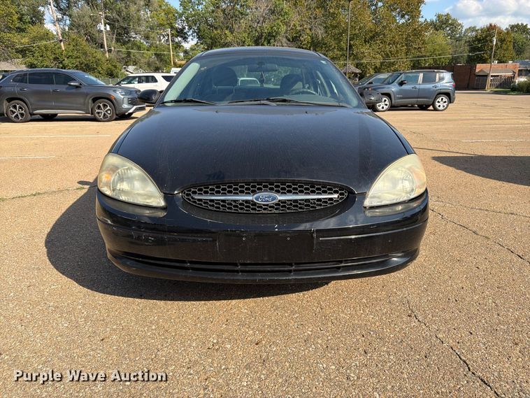 image for item DT3064 2003 Ford Taurus 