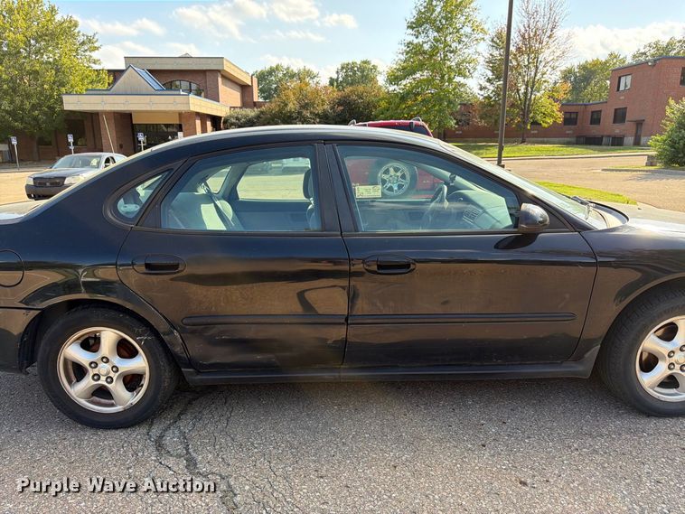 image for item DT3064 2003 Ford Taurus 