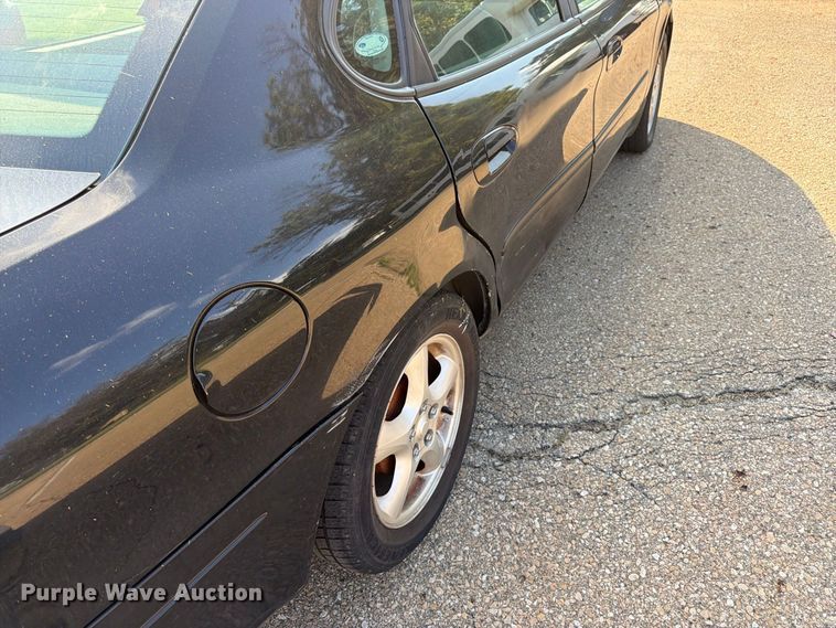 image for item DT3064 2003 Ford Taurus 