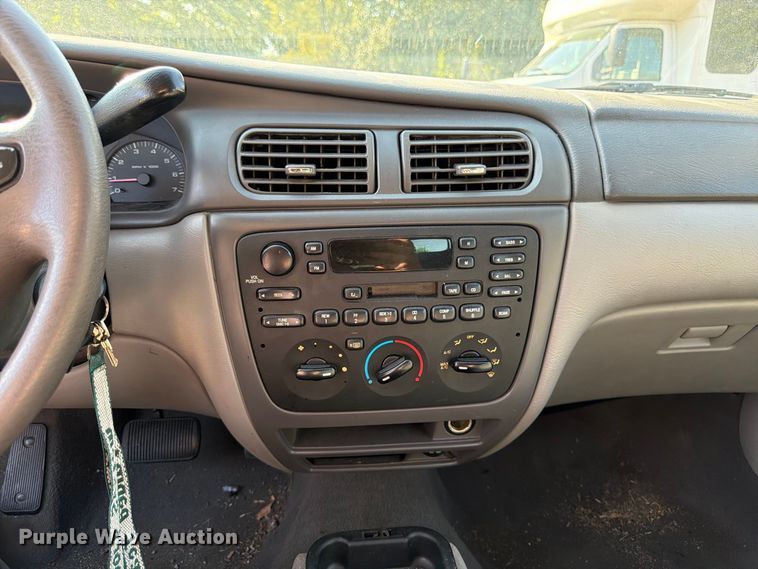 image for item DT3064 2003 Ford Taurus 