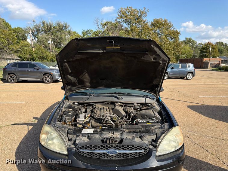 image for item DT3064 2003 Ford Taurus 