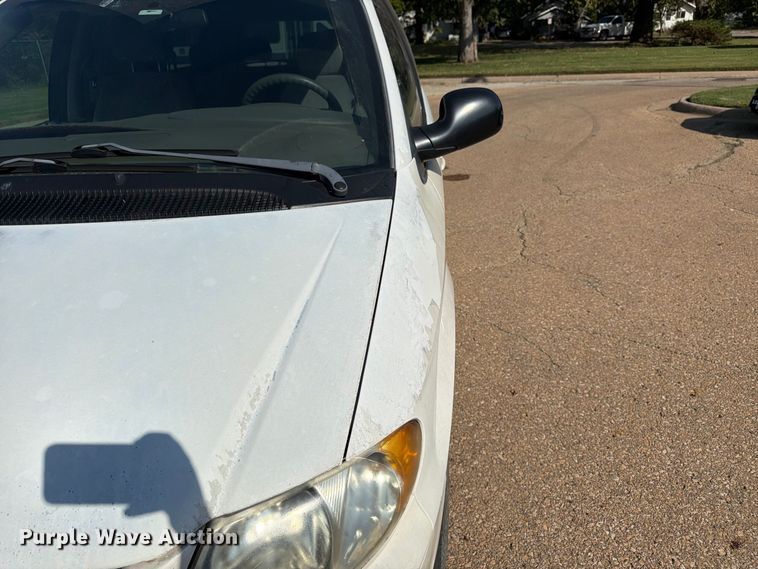 image for item DT3065 2003 Dodge Grand Caravan van