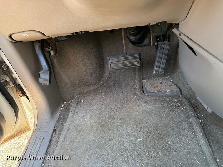 image for item DT3065 2003 Dodge Grand Caravan van