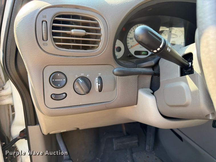image for item DT3065 2003 Dodge Grand Caravan van