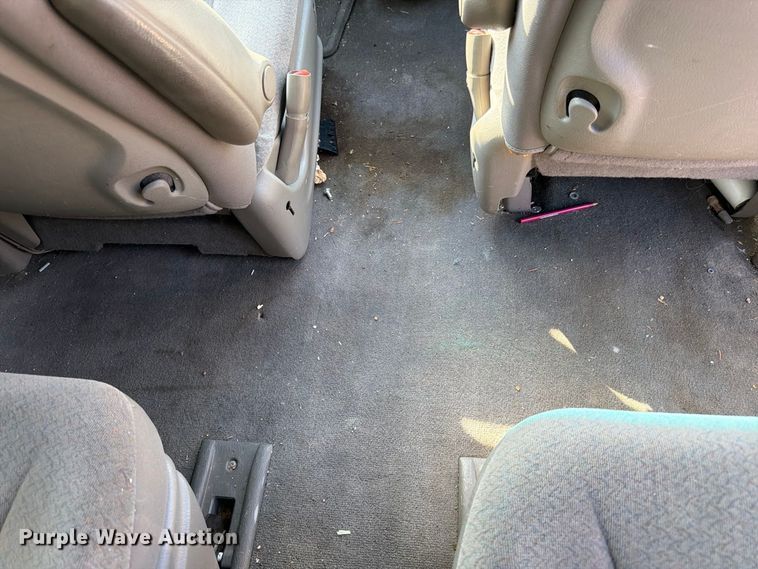 image for item DT3065 2003 Dodge Grand Caravan van