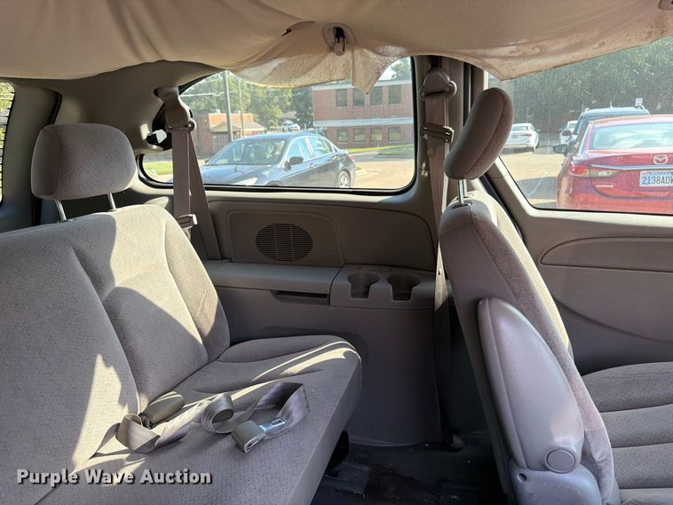 image for item DT3065 2003 Dodge Grand Caravan van