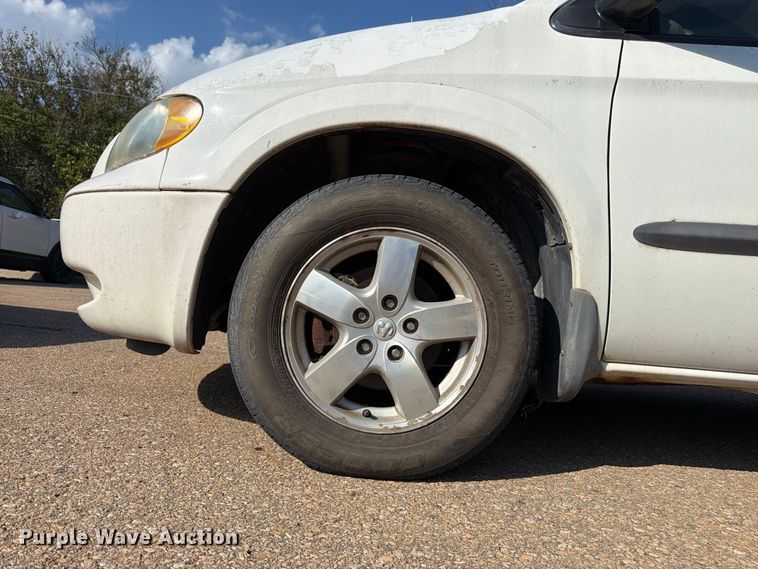 image for item DT3065 2003 Dodge Grand Caravan van