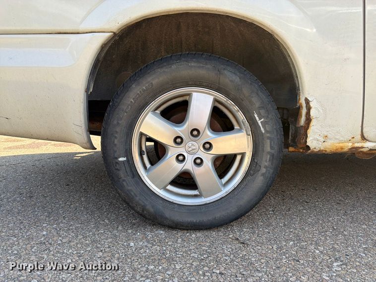 image for item DT3065 2003 Dodge Grand Caravan van