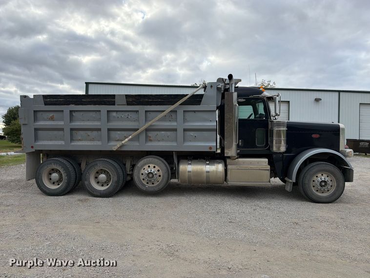 image for item DT3076 2012 Peterbilt 388 dump truck