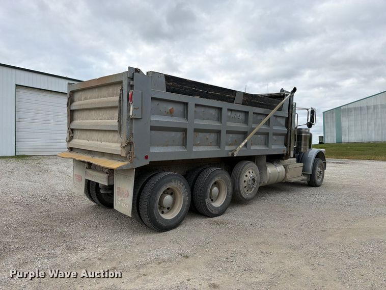 image for item DT3076 2012 Peterbilt 388 dump truck