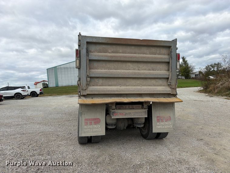 image for item DT3076 2012 Peterbilt 388 dump truck
