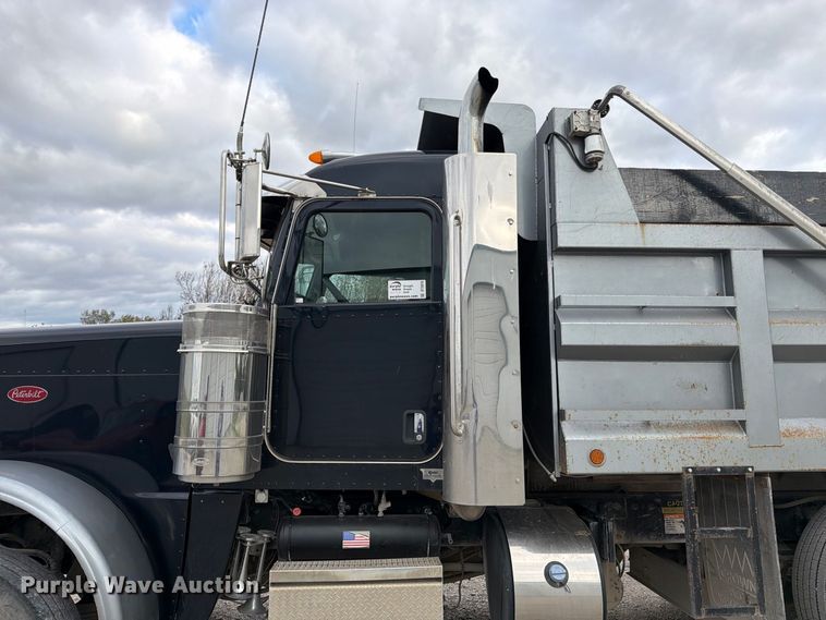 image for item DT3076 2012 Peterbilt 388 dump truck