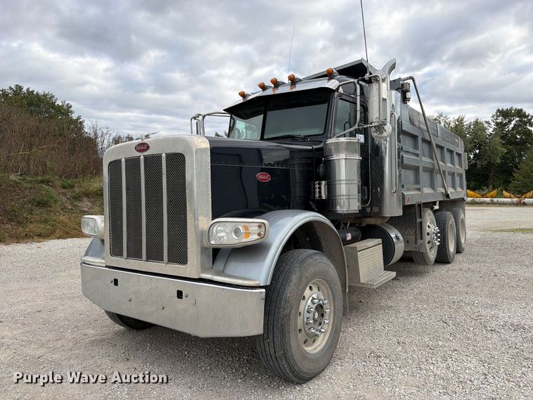 image for item DT3076 2012 Peterbilt 388 dump truck