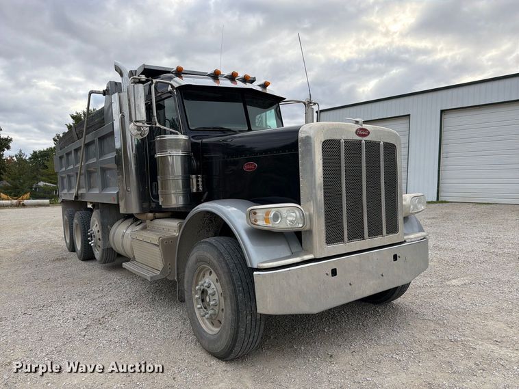image for item DT3076 2012 Peterbilt 388 dump truck