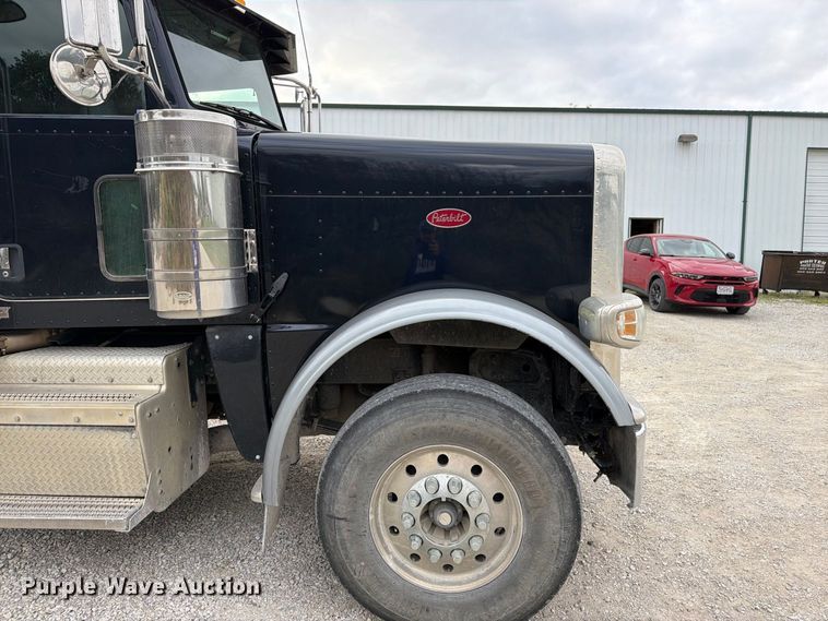 image for item DT3076 2012 Peterbilt 388 dump truck