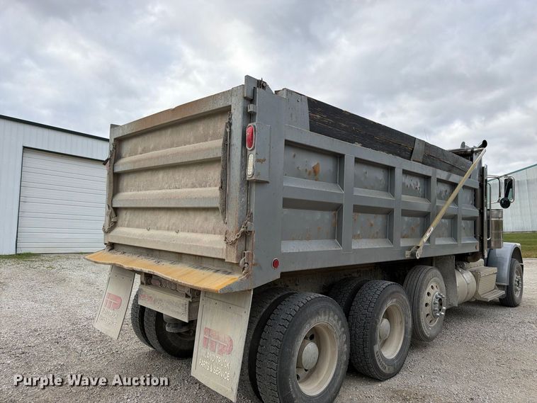 image for item DT3076 2012 Peterbilt 388 dump truck