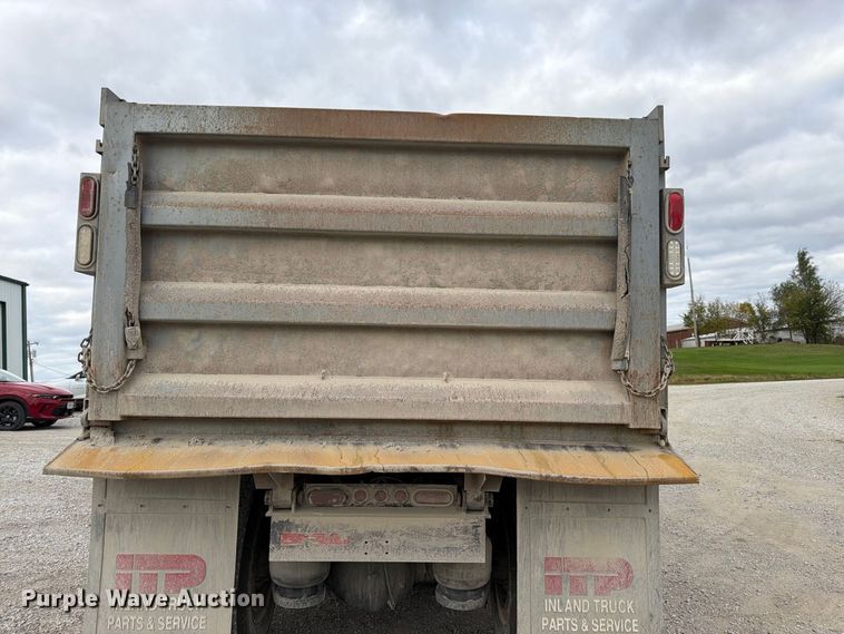image for item DT3076 2012 Peterbilt 388 dump truck