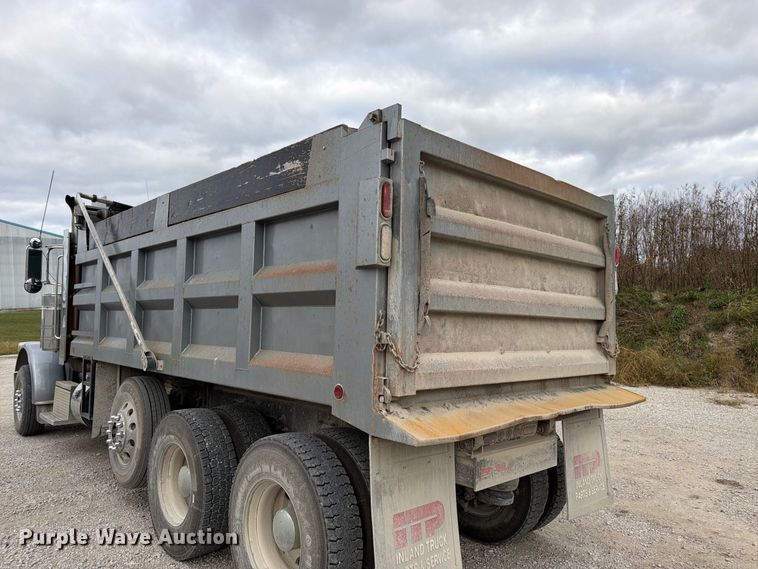 image for item DT3076 2012 Peterbilt 388 dump truck