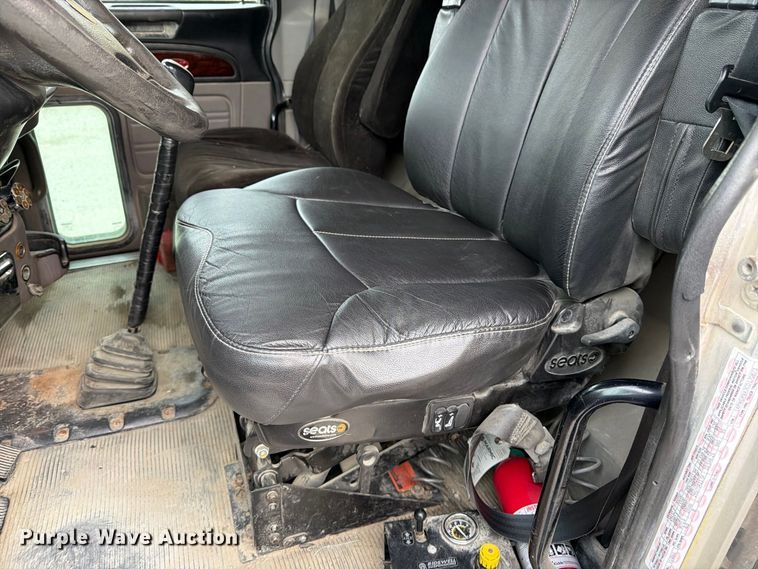 image for item DT3076 2012 Peterbilt 388 dump truck