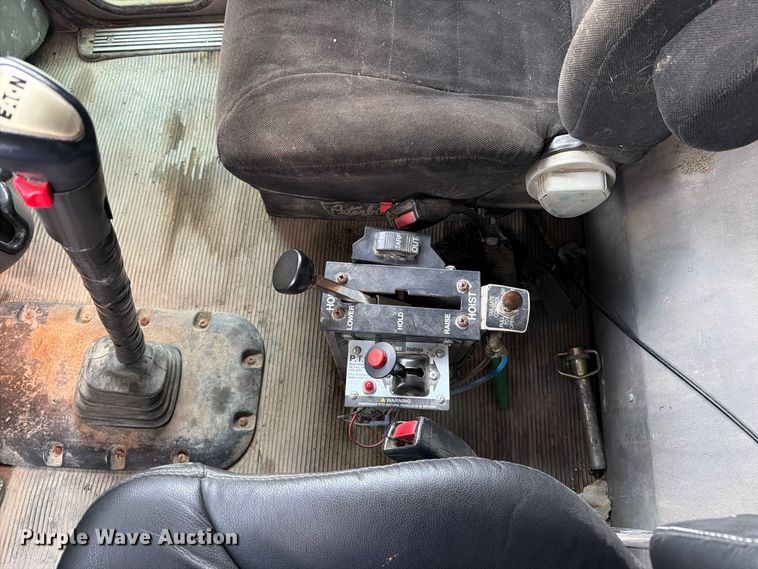 image for item DT3076 2012 Peterbilt 388 dump truck