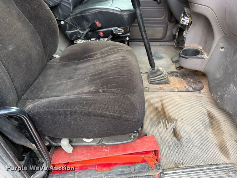 image for item DT3076 2012 Peterbilt 388 dump truck