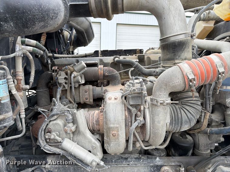 image for item DT3076 2012 Peterbilt 388 dump truck