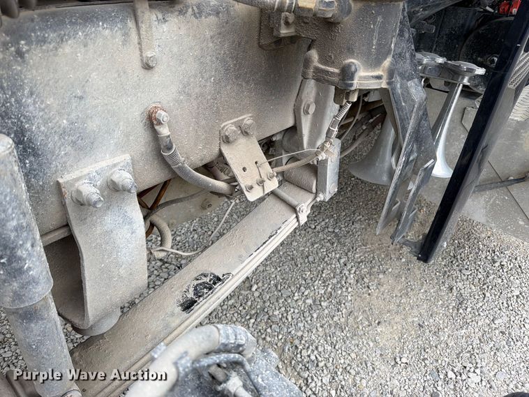 image for item DT3076 2012 Peterbilt 388 dump truck