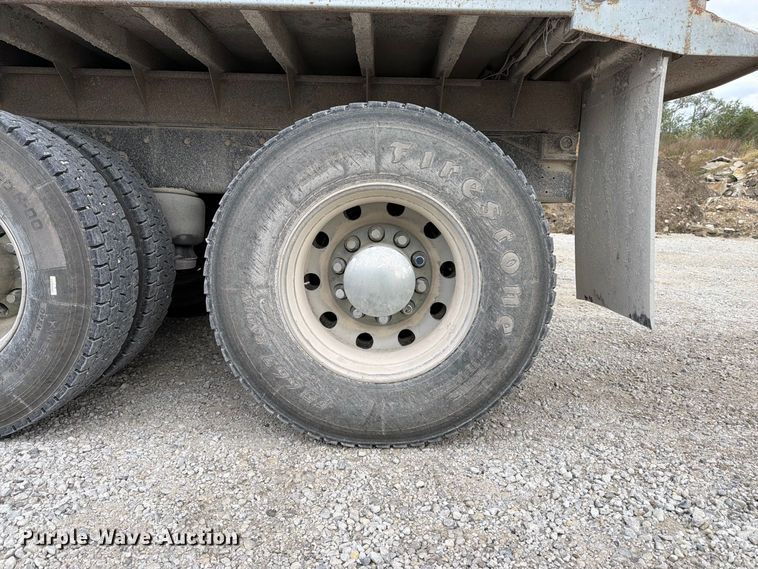 image for item DT3076 2012 Peterbilt 388 dump truck