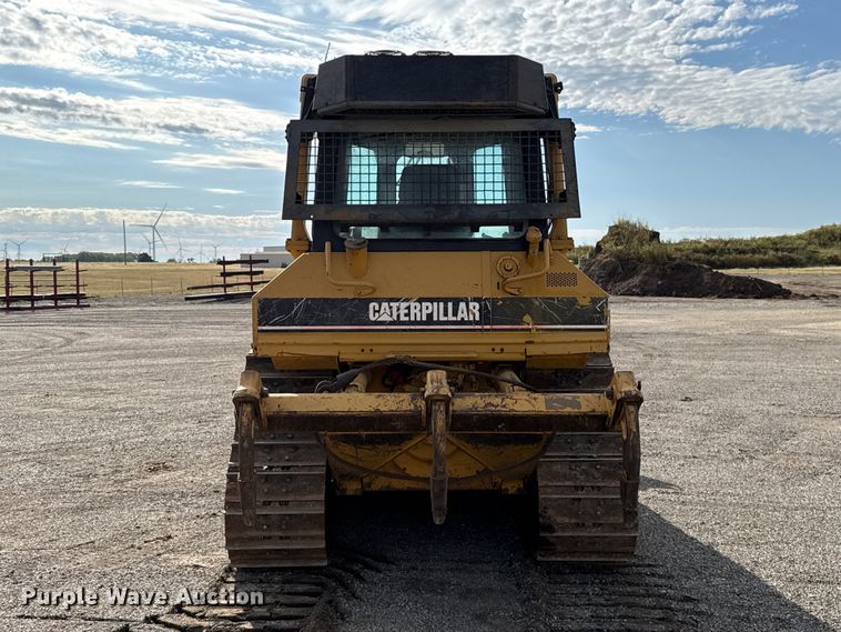 image for item DT6739 1998 Caterpillar D5M XL dozer