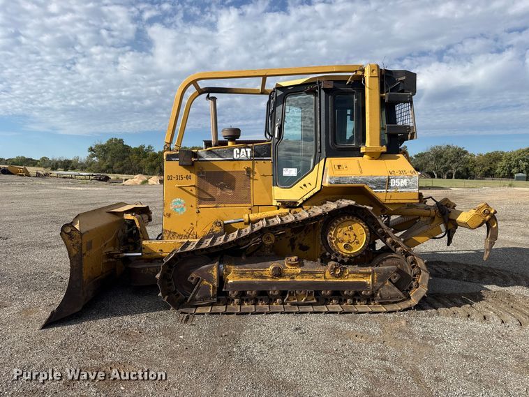 image for item DT6739 1998 Caterpillar D5M XL dozer