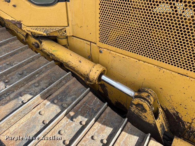 image for item DT6739 1998 Caterpillar D5M XL dozer