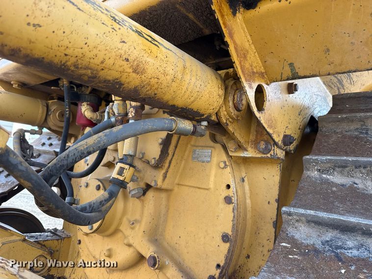 image for item DT6739 1998 Caterpillar D5M XL dozer