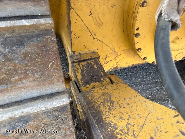 image for item DT6739 1998 Caterpillar D5M XL dozer