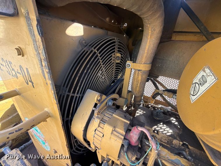 image for item DT6739 1998 Caterpillar D5M XL dozer