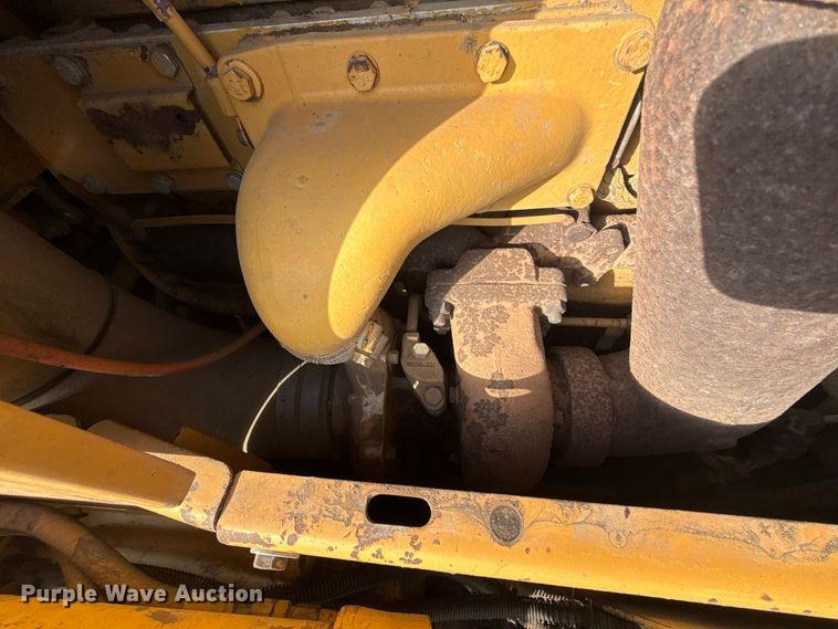 image for item DT6739 1998 Caterpillar D5M XL dozer