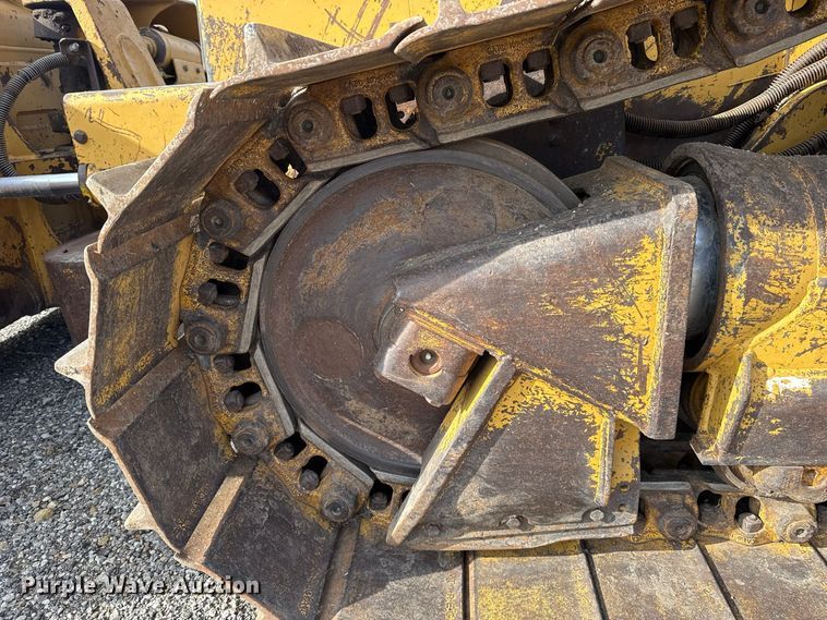 image for item DT6739 1998 Caterpillar D5M XL dozer