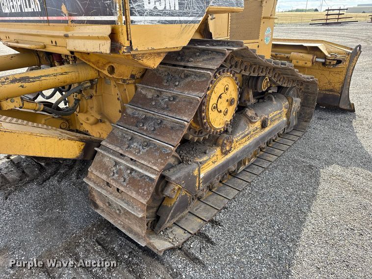 image for item DT6739 1998 Caterpillar D5M XL dozer