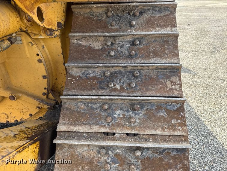 image for item DT6739 1998 Caterpillar D5M XL dozer
