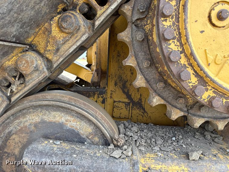 image for item DT6739 1998 Caterpillar D5M XL dozer
