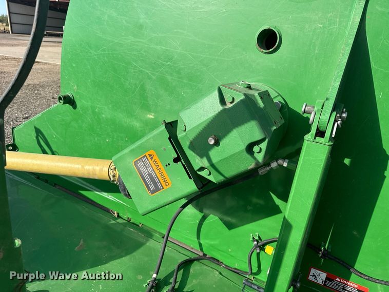 image for item DT6740 2021 John Deere FC10R batwing rotary mower